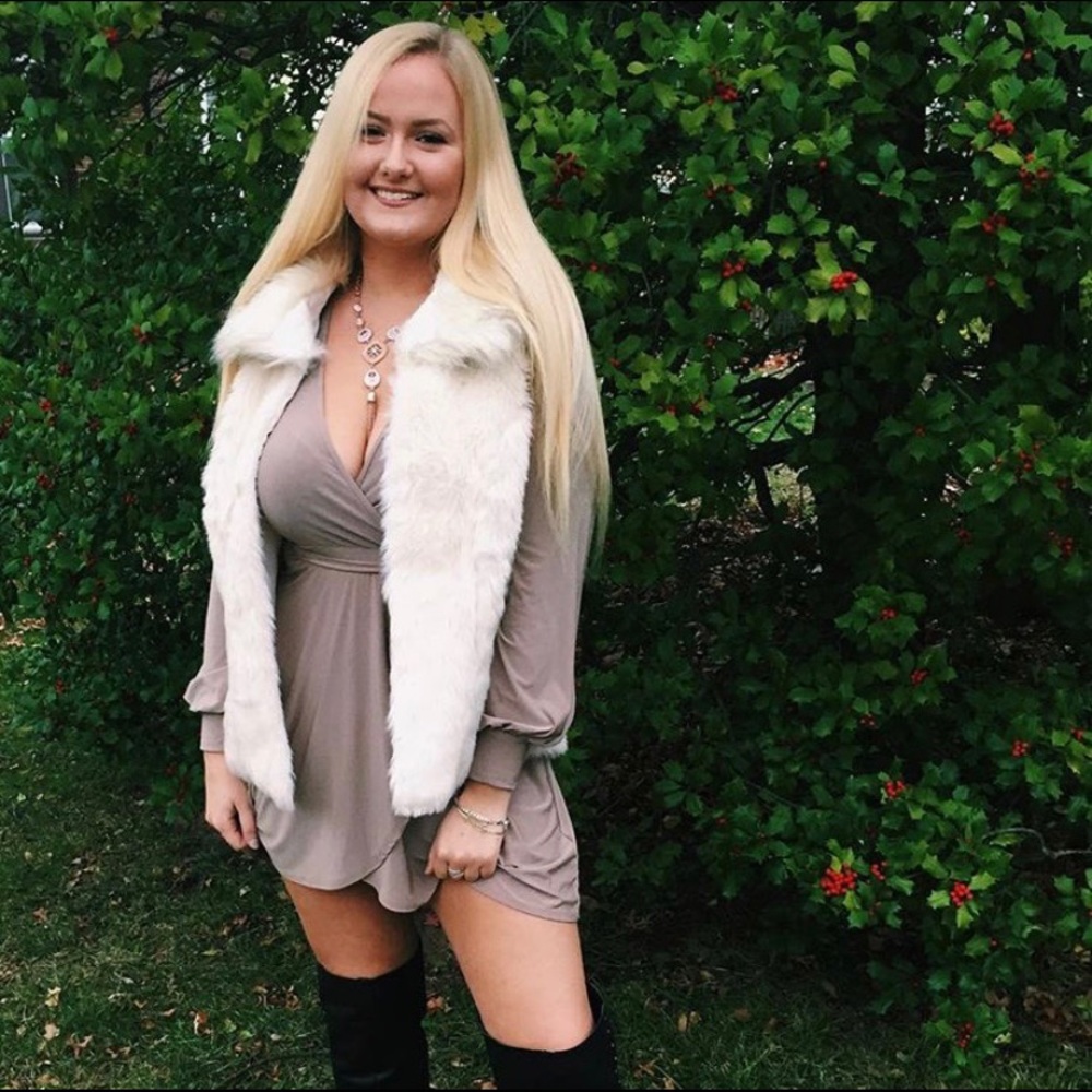Forever 21 Tope Long Sleeve Wrap Dress